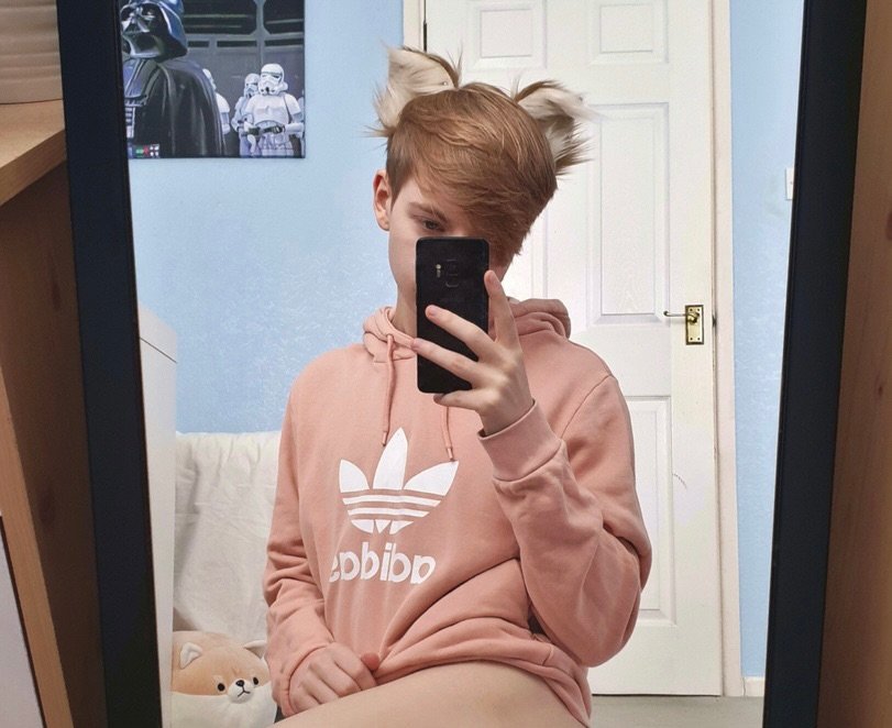 Traps onlyfans. Fawny @fawnykid. Украинки селфи. Fawnykid Twaku.