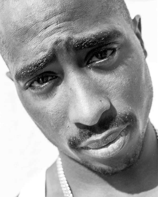 Тупак шакур в смокинге. Nas в молодости. Чи моду. Чи моду. Снуп дог в молодости.