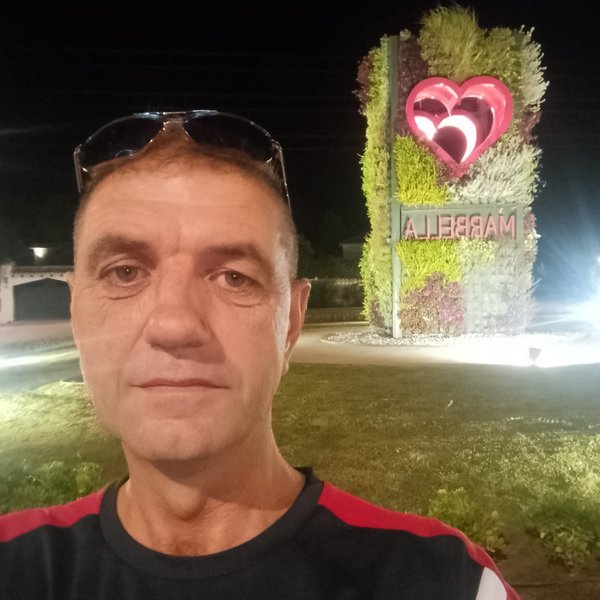 Expat dating Marbella