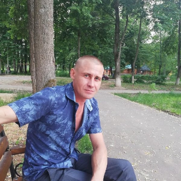 Михаилу 40 лет