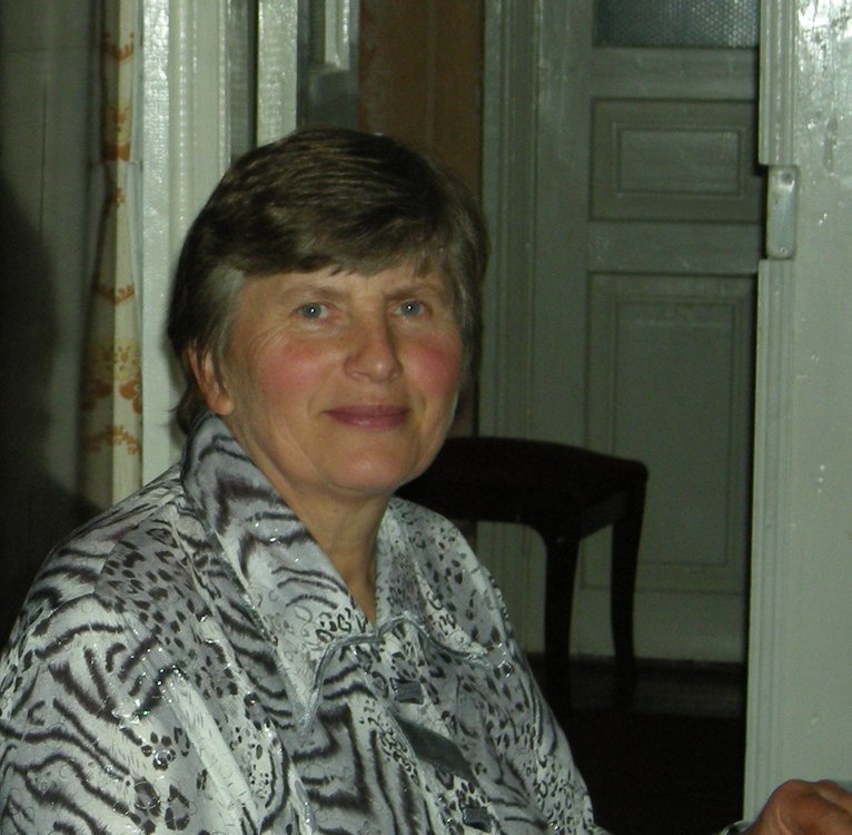 Iруся зубаль. маша 70 лет. с юбилеем 70 лет женщине. 1990. порозова маша 29.