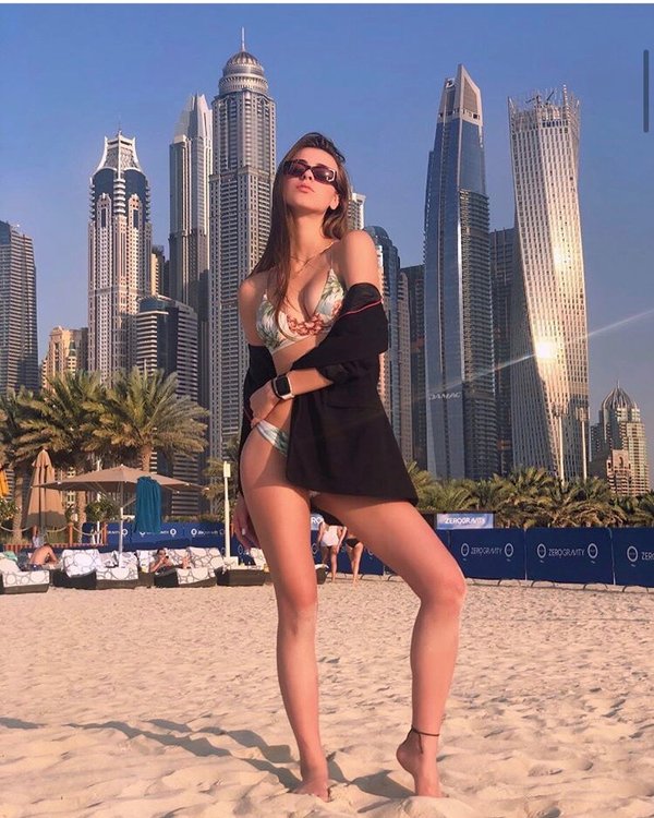 Дубай девушки Dubai Marina