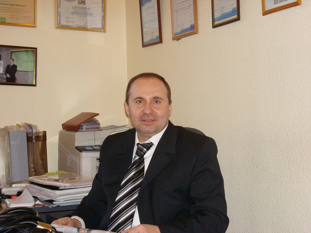 Андрей харченко директор бассейн сибиряк фото