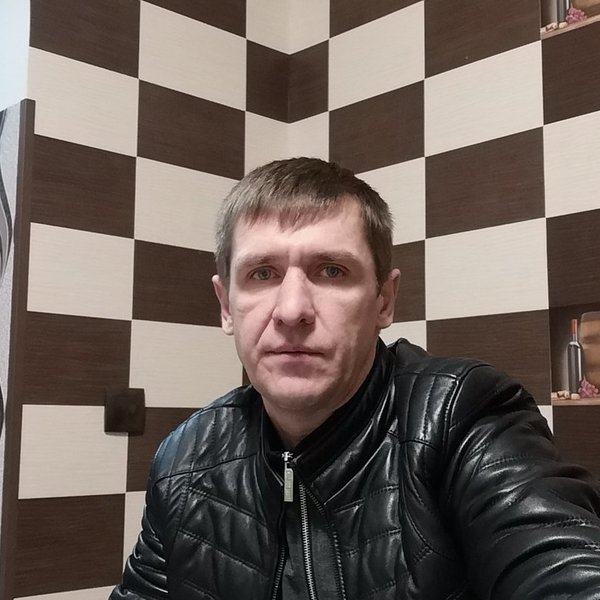 Олег, 43 года, Стрелец, из г. Нижний Новгород познакомится c целью Семья,Реально