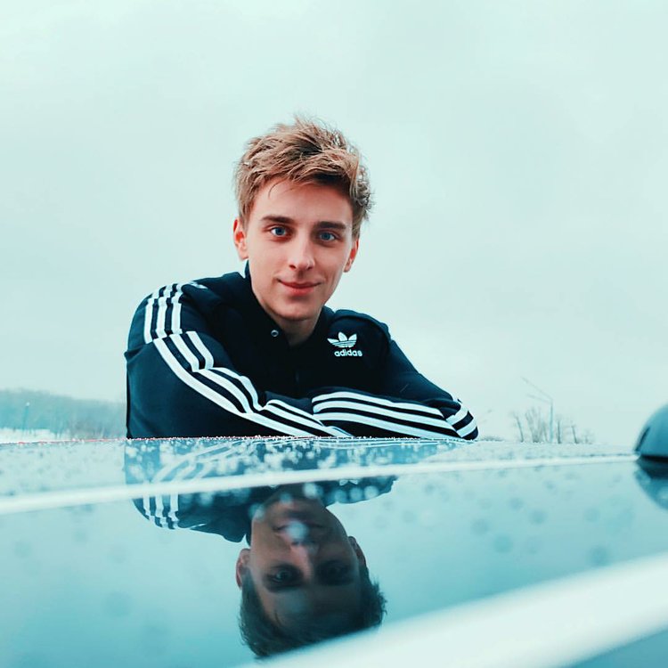 Влад Бумага on Instagram: "A4 PRODUCTION - чемпионы, сильнейшая команда. Команда