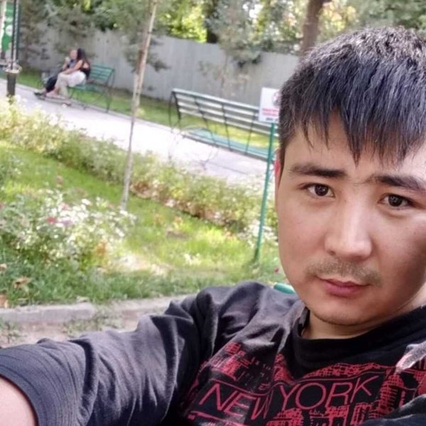 Дэниел мураталиев. Красивый ошский парень. Ауэльбаев кайрат асанович. Оши хоккеист вашингтон. Tj oshie хоккеист.